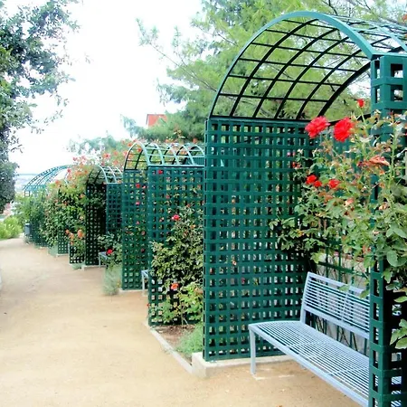 Modern Riegrovy Sady 아파트 *
